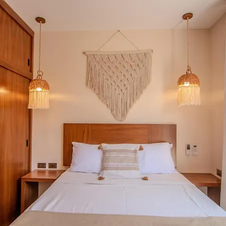 2 Bedrooms And Fully Equipped Kitchen Harmony Maxia *