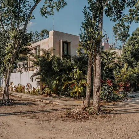 Buena Casa Tulum, Private With Pool, Housekeeper, & Breakfast Villa *