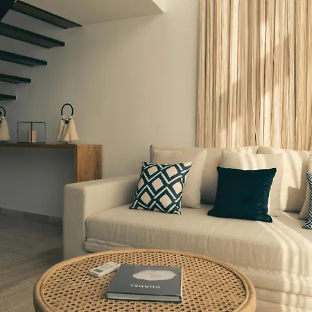 Apartment Loft Izel Sleeps 4 With Club Access, Close To La Veleta