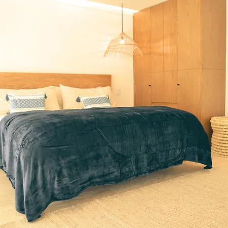 Apartment Loft Izel Sleeps 4 With Club Access, Close To La Veleta *