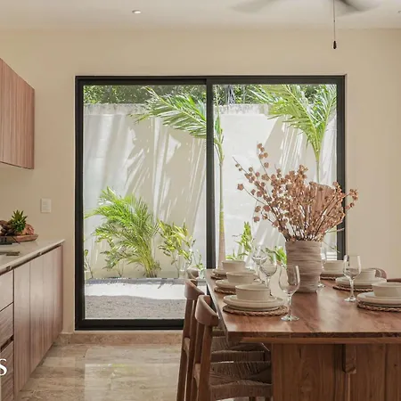 Modern 1br With Private Pool And Surround Speakers *
