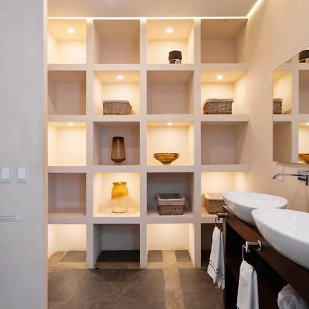 Villa 9br Luxury Aldea Zama, Private Pools & Gym! *