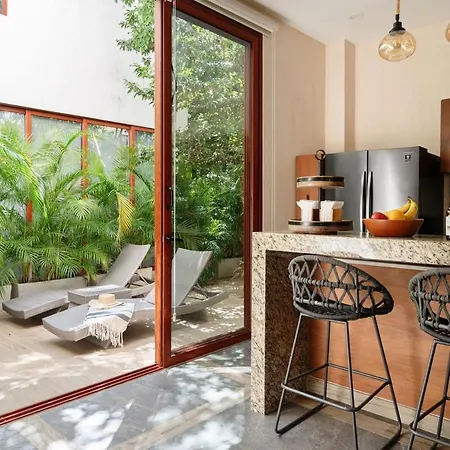 Villa 9br Luxury Aldea Zama, Private Pools & Gym! Tulum