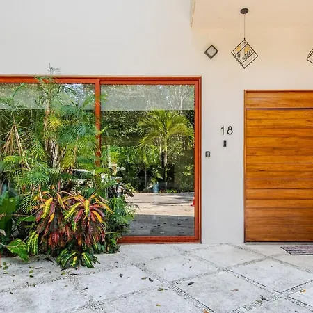 Wayak Luxury 5br Private Pool Gym, 24 7security Villa
