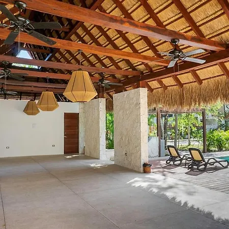 Wayak Luxury 5br Private Pool Gym, 24 7security