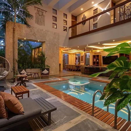 Wayak Luxury 5br Private Pool Gym, 24 7security Villa