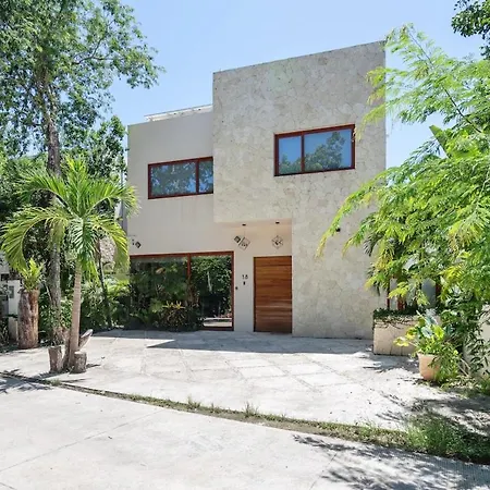 Wayak Luxury 5br Private Pool Gym, 24 7security *