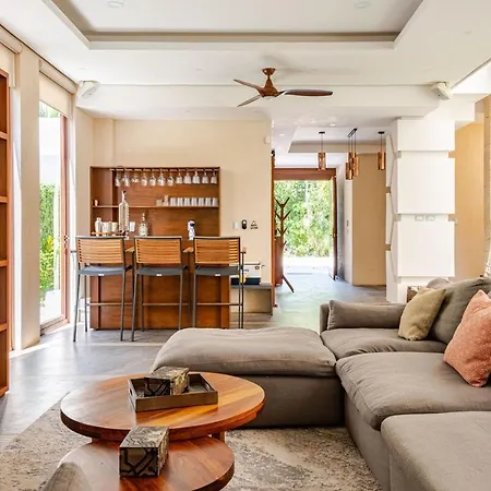 Wayak Luxury 5br Private Pool Gym, 24 7security Villa *