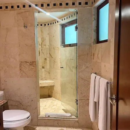 2br Kobah 1 Block To & 5th Pool Gym *