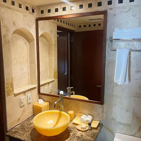 2br Kobah 1 Block To & 5th Pool Gym * Tulum