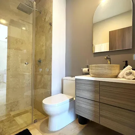 Casa V - Penthouse Elegance