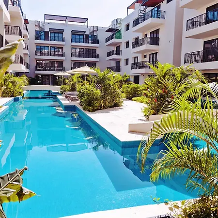 1 Bedroom With King Bed And Balcony With Amenities View Tulum