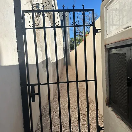 Hostal Alcoby