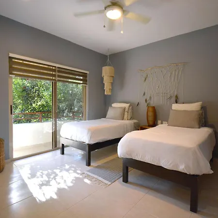 Peaceful Penthouse With Private Rooftop In Gated Community Apartamento *