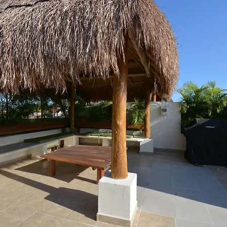 Apartamento Peaceful Penthouse With Private Rooftop In Gated Community