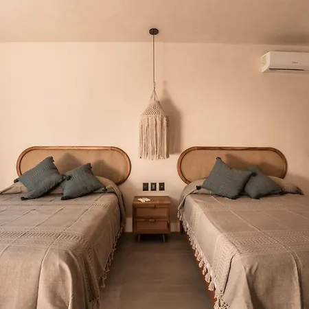 Villa With 2 Pools With Security Guard For 10 Guests *