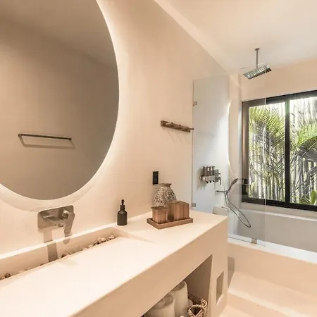 With 2 Pools With Security Guard For 10 Guests Villa Tulum