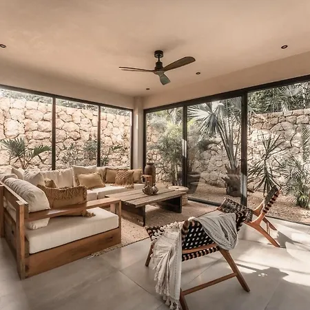 Villa With 2 Pools With Security Guard For 10 Guests Tulum
