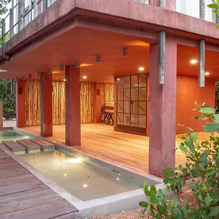 Caiman Habitat Hotel Tulum