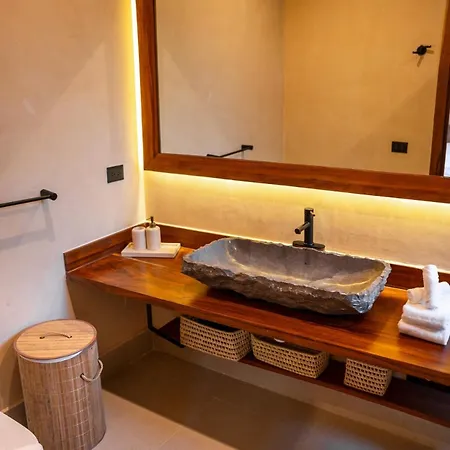 Villa Bali 4br W Pool, Rooftop Jacuzzi And Bbq *