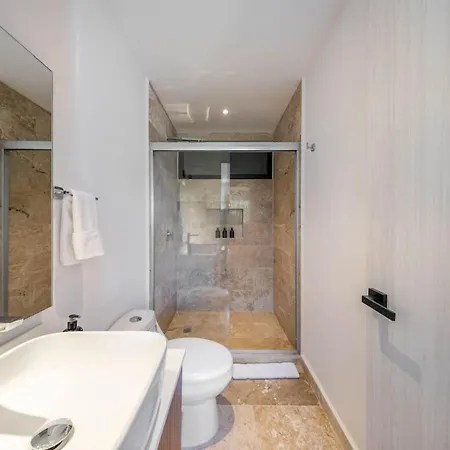 Holiday home Lux 2 Bd W Balcony, Rooftop Pool In Aldea Zama *