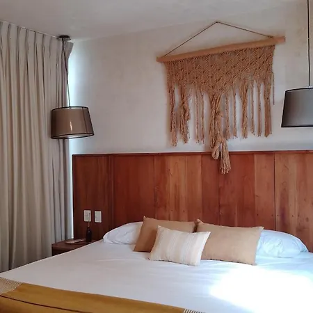 In La Veleta With Private Rooftop Apartment *