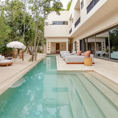 Villa With Premium Service - Cook, Butler & Included In Luxury Aldea Zama
