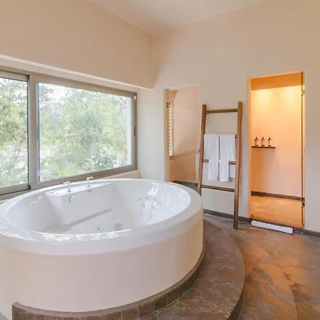 Villa With Premium Service - Cook, Butler & Included In Luxury Aldea Zama Tulum