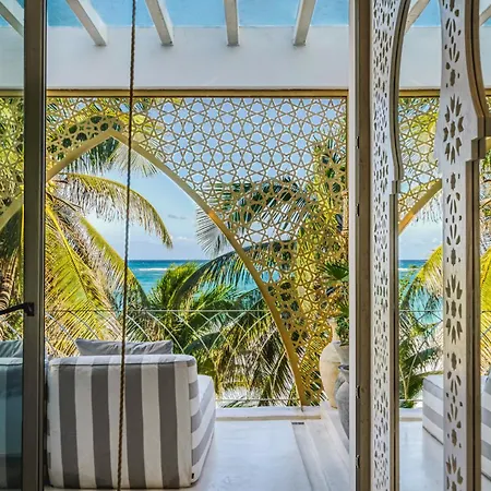 Hotel Sana Beachfront Boutique 5*