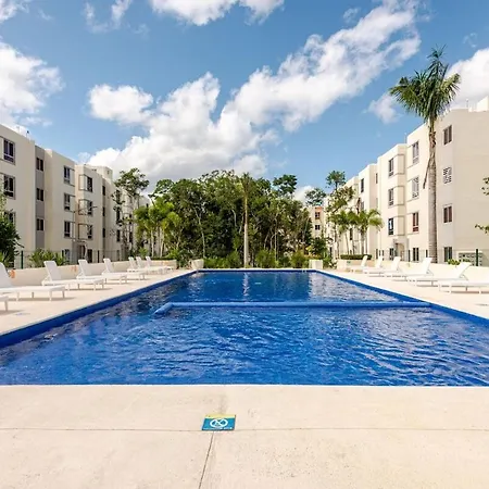 Hippie Artisan Jungle Flat Pool Apartment Tulum