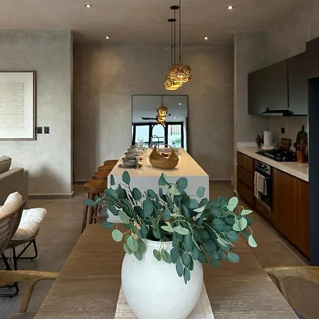 Luxury With 2 Private Pools & Rooftop *