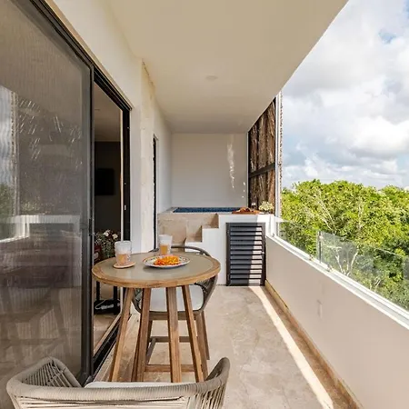 - Zama Tower Premium Apartment *