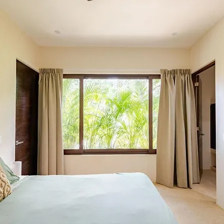 W Private Pool Ideal For Families Y Friends Holiday home *