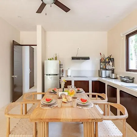 W Private Pool Ideal For Families Y Friends Holiday home *