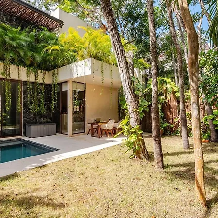 W Private Pool Ideal For Families Y Friends Holiday home