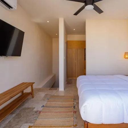 Crystal Stunning Penthouse With Private Pool Apartment *