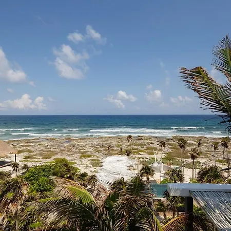 Villa Luxury Oceanfront Estate With Pool, Staff, Sleeps 24