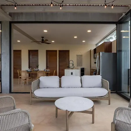Apartment Penthouse With Private Pool, Rooftop, And Stunning Views *