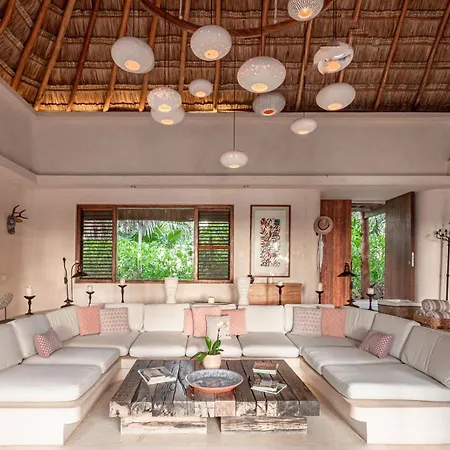 Anana Casa Cantarena Beachfront Meals Included *