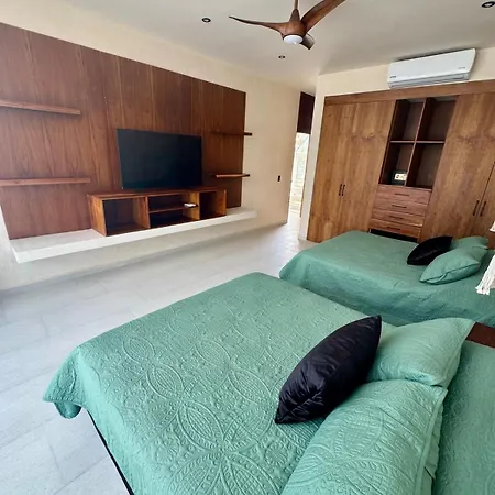 Erze 4 Bedrooms And Private Pool Villa