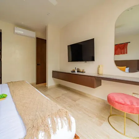 Apartment 203 2 Bedroom Live The Paradise Exclusive Retreat