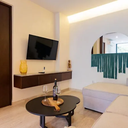 Apartment 203 2 Bedroom Live The Paradise Exclusive Retreat *