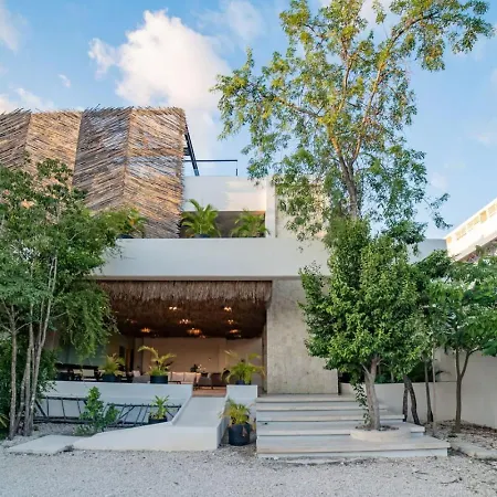203 2 Bedroom Live The Paradise Exclusive Retreat Apartment