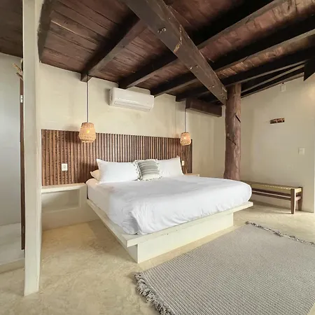 Chika Tulum