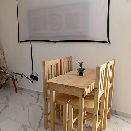 Apartamento Lovely Space Close To Airport *