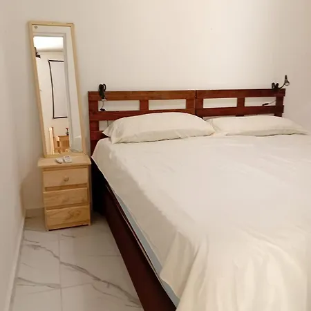 Lovely Space Close To Airport