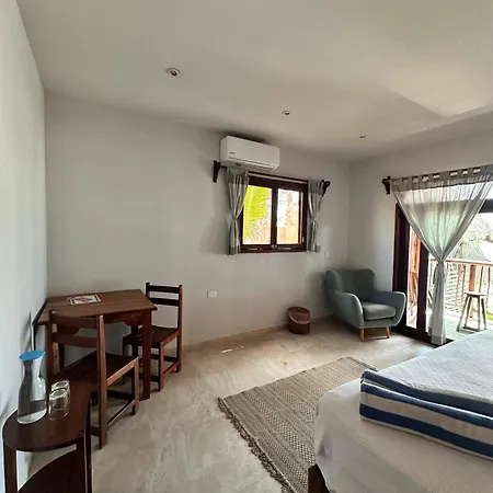 Hotel Playa Canek Beachfront Eco Hotel 4*