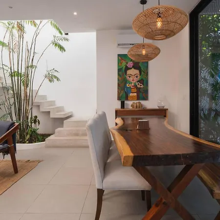 Luxe 3br Private Pool, Gated Community Villa *