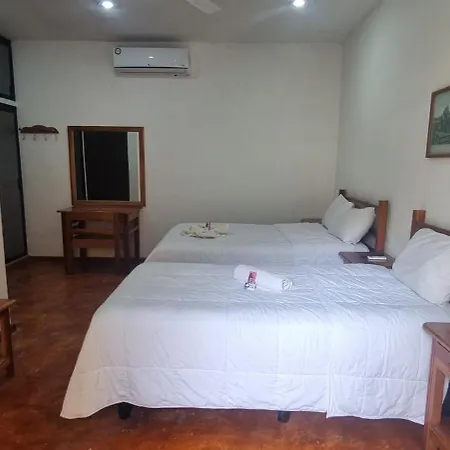Iker Hotel