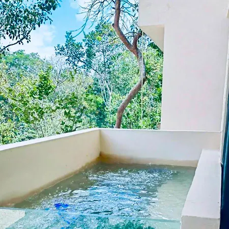 Koom Apartahotel